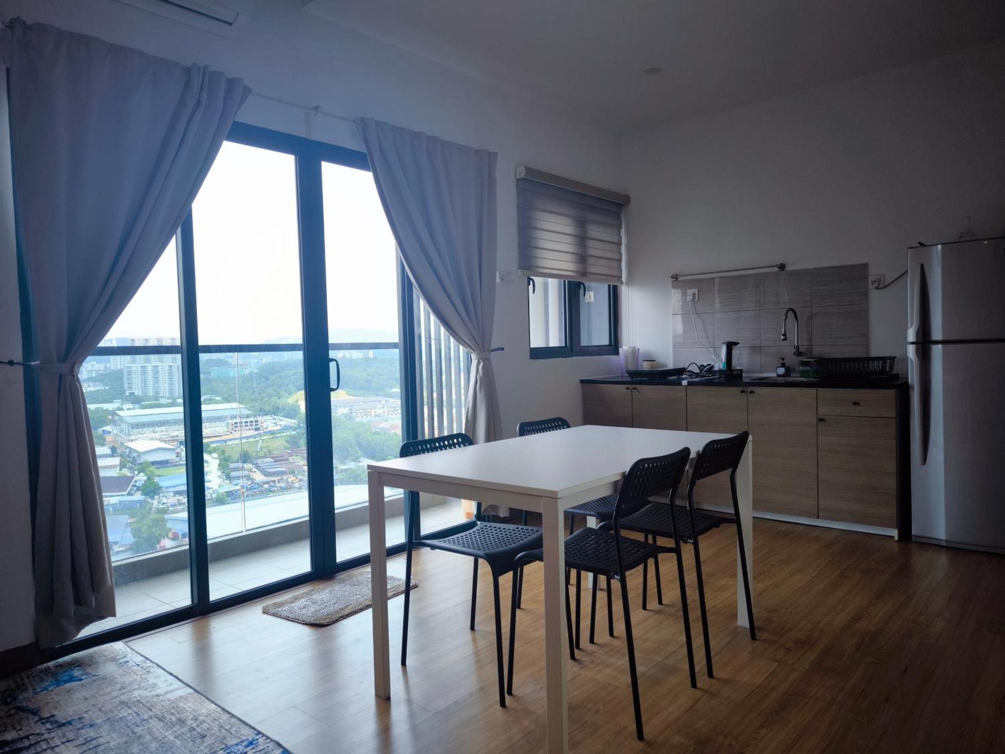 Eshue Designer Suites @ Simfoni Towers Cheras Eksteriør bilde